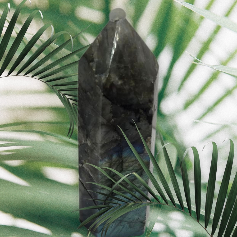 Labradorite Point - Picture 2 of 2